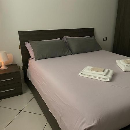 The Sea House Apartment Фиумичино Екстериор снимка