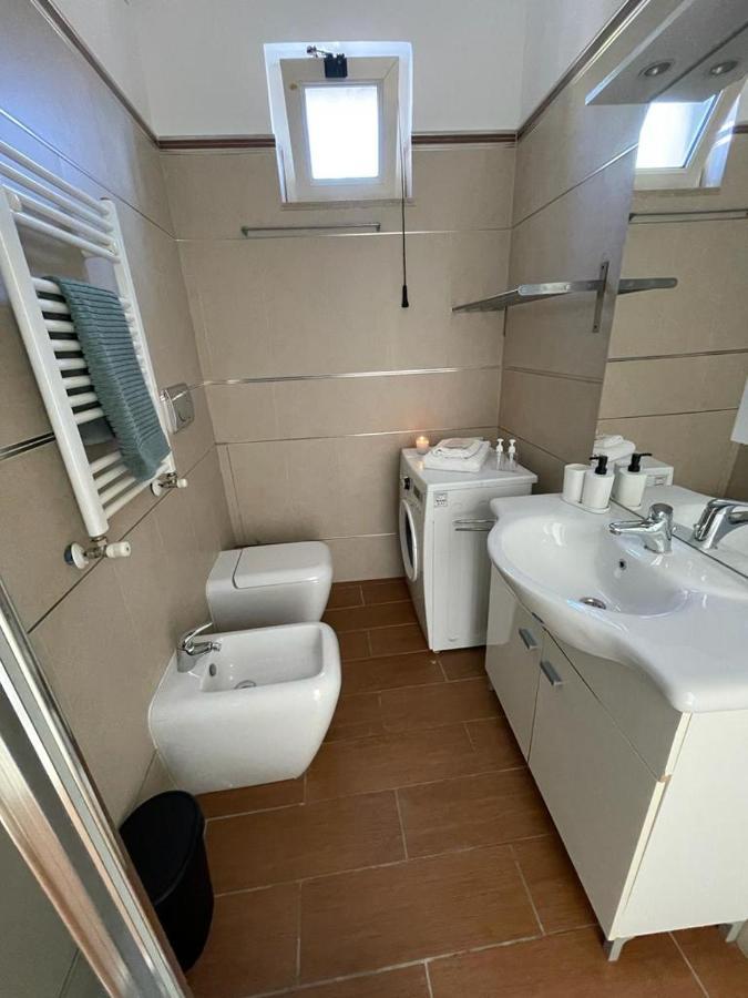 The Sea House Apartment Фиумичино Екстериор снимка